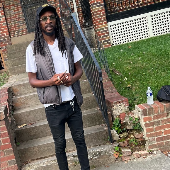 Meet your Posher, Matthew - Picture 1 of 1